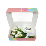 Birthday Gift Box - White Bloom and White Round Mini Cake مجموعه عيد الميلاد مكونه من بوكيه ورد ابيض وكيكه ميني