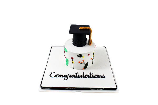 Flower Textured Graduation Cake - كيكة تخرج