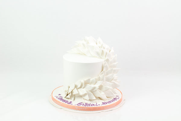 White Bridal Cake - كيكة عروس