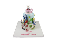 Wonderland Theme Cake - كيكة على شكل شخصيه كرتونيه
