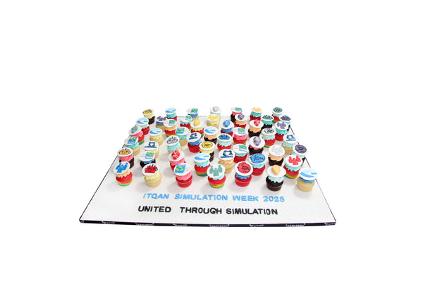 Corporate Design Cupcake on Board كب كيك العوده للمدارس