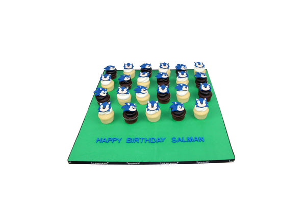 Fast Track Cupcake on Board كب كيك بتصميم خاص