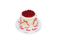 Berry Elegance Birthday Cake كيكة يوم ميلاد