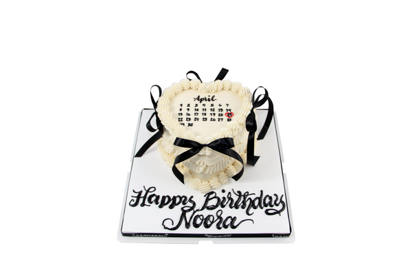 Heart-Shaped Calendar Cake - كيكة يوم ميلاد