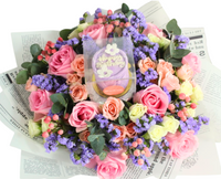 Mini Birthday Cake with Flowers Bouquet - كيكة حجم ميني وسط بوكيه ورد