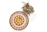 Pink Chocolate Arrangement Box علبه من غطاء اكريليك تحتوي على شوكولاته