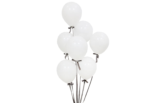 Set of 7 White Balloons (Black Striped Bow) -  مجموعة من 7 بالونات بيضاء (فيونكة سوداء مخططة)