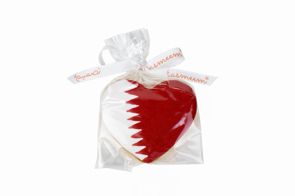 Heart of Qatar Cookie تصميم كوكي شكل قلب مزين بتصميم علم قطر
