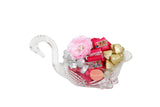Swan Glass Vase Chocolate Arrangement تنسيق شوكولاتة في مزهرية زجاجية على شكل بجعة