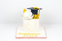 White/Gold Graduation Cake - كيكة تخرج
