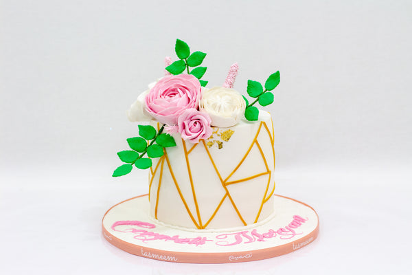 Pink Congratulations Cake- كيكة مزينه بالورد