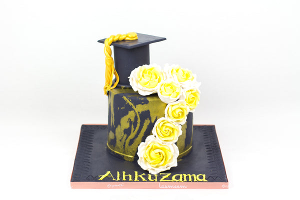One Layered Black Graduation Cake - كيكة تخرج