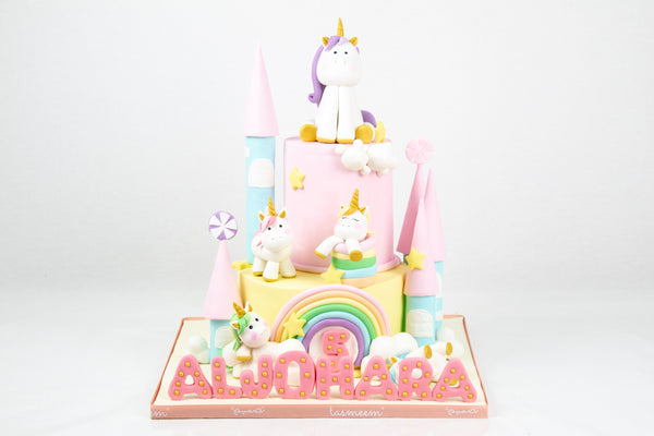 Happy Town Unicorn Cake - كيكة اليونيكورن