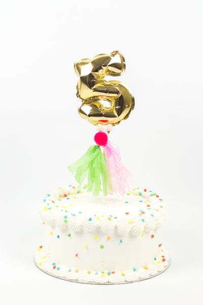 Sprinkle Cake with Number 5 Foil Balloon - كيكة مزينه ببالونه رقم ٥