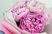 Pink Hand Bouquet - بوكيه ورد يدوي