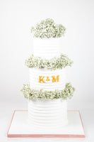 Plain White Cake with Flowers- كيكة من ٣ طوابق