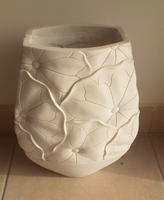 Ceramic Small Vase-مزهرية سيراميك صغيرة